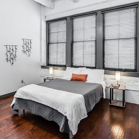 Ny Style Centric Loft With King Bed By Park Ave Apartment Rochester Luaran gambar
