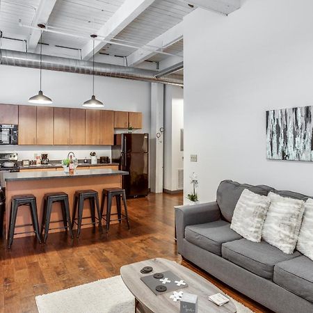 Ny Style Centric Loft With King Bed By Park Ave Apartment Rochester Luaran gambar