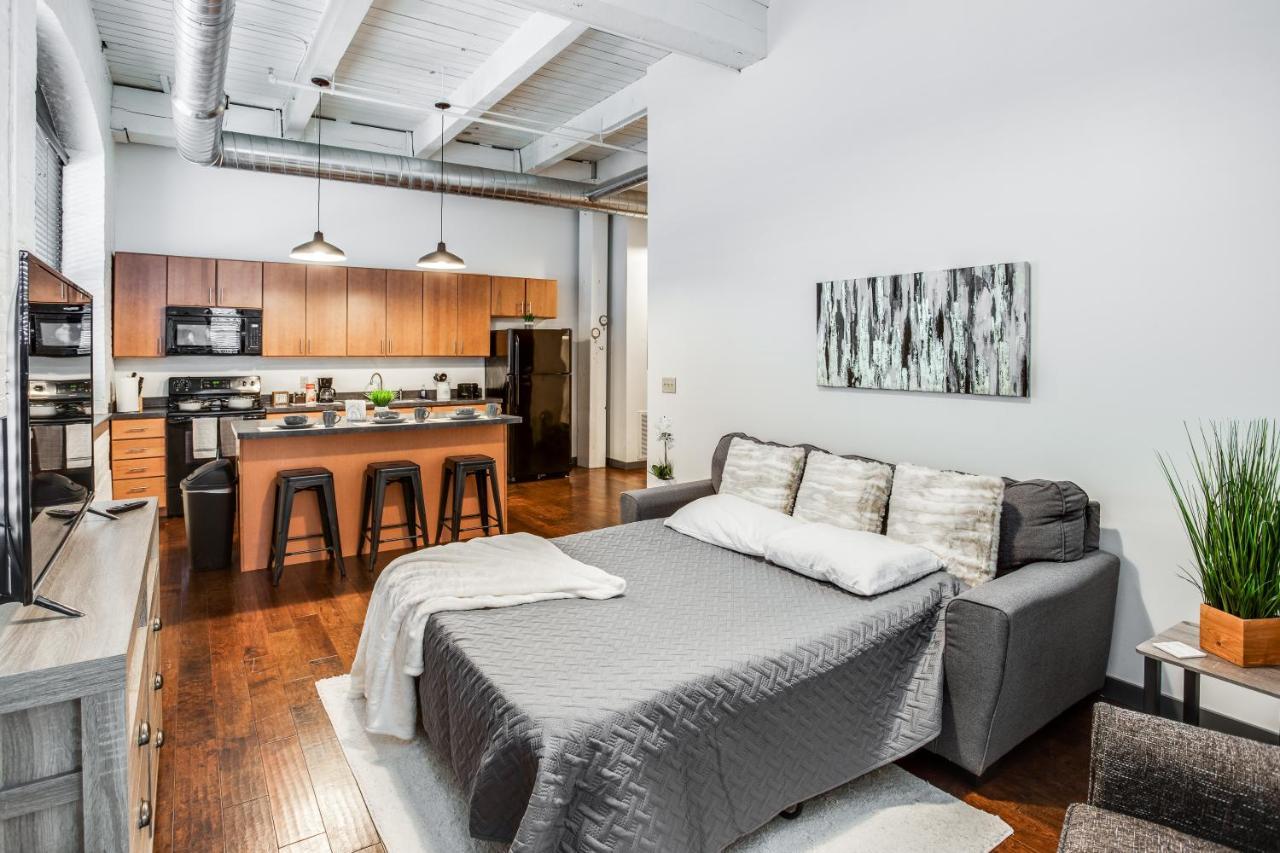 Ny Style Centric Loft With King Bed By Park Ave Apartment Rochester Luaran gambar